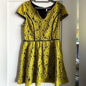 Chartreuse Kensie Lace Mini dress size M